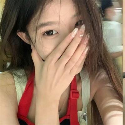 赤裸